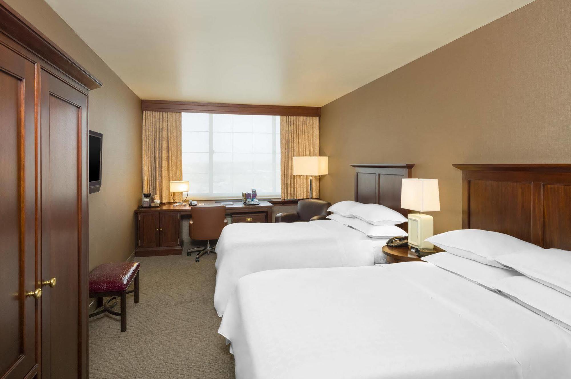 Sheraton Jfk Airport Hotel Ню Йорк Екстериор снимка